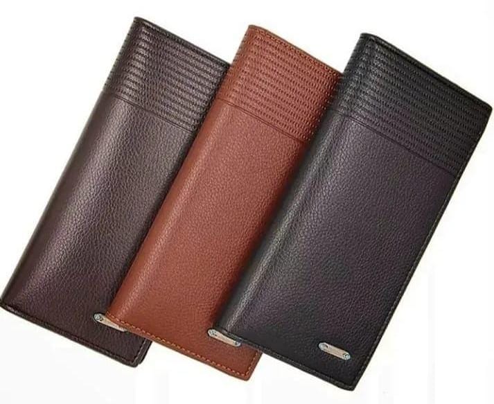'Men's Leather Wallet' Carry Style: Premium Wallets Now 25% OFF!